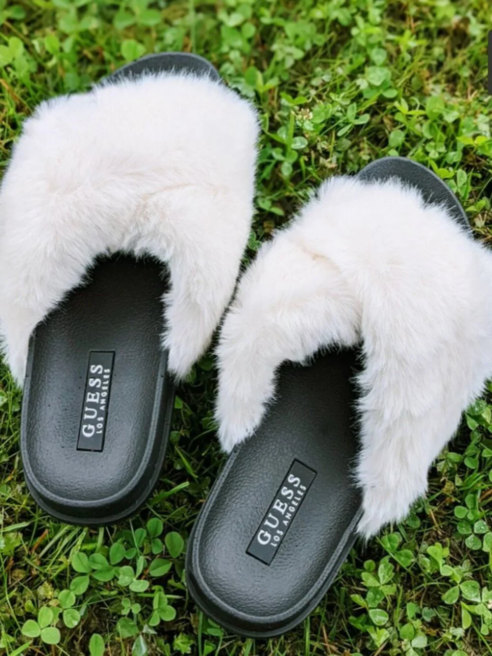 GUESS LOS ANGELES FAUX FUR SLIDES SANDAL CREAMY WHITE FLIRTY SUMMER GLAM NEW 7
